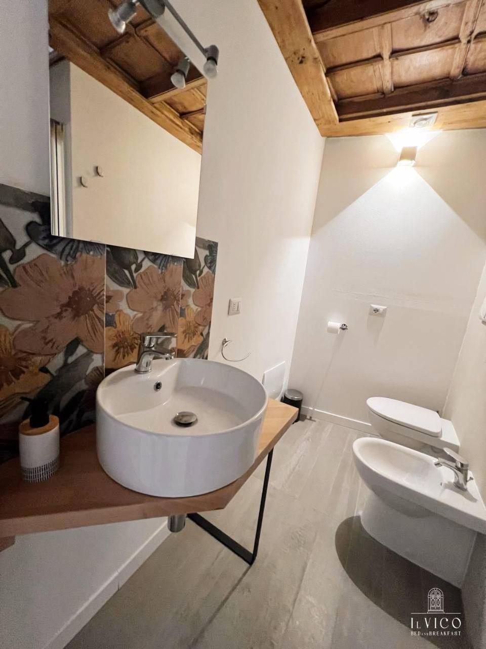 Il Vico Bed & Breakfast LʼAquila Dış mekan fotoğraf