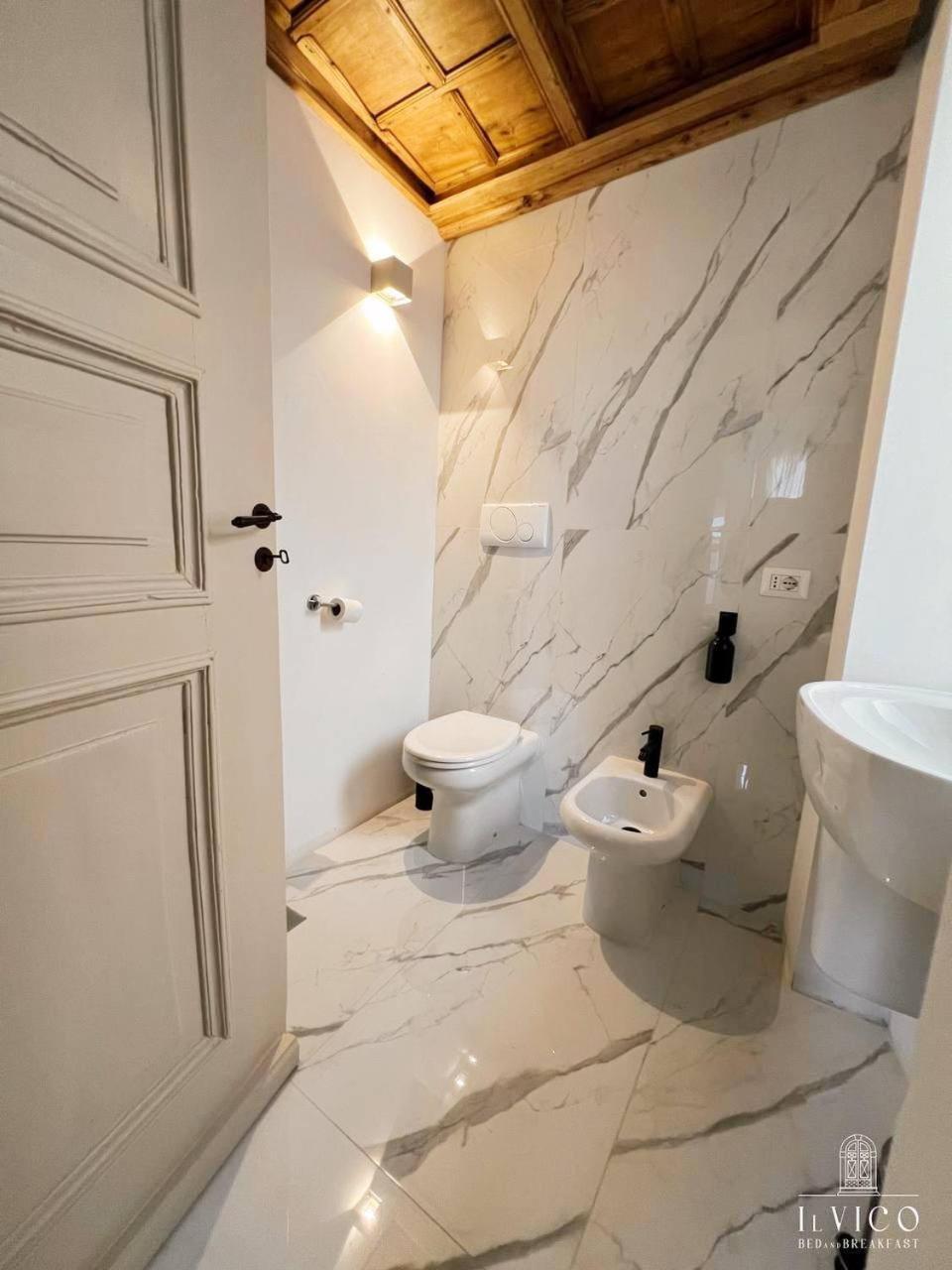 Il Vico Bed & Breakfast LʼAquila Dış mekan fotoğraf